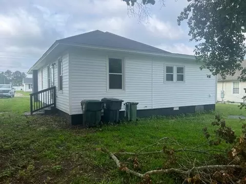 304 W C St, Erwin, NC 28339 photo 20