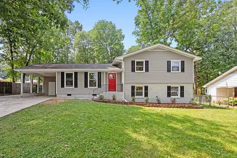 1103 Claymore Dr, Garner, NC 27529