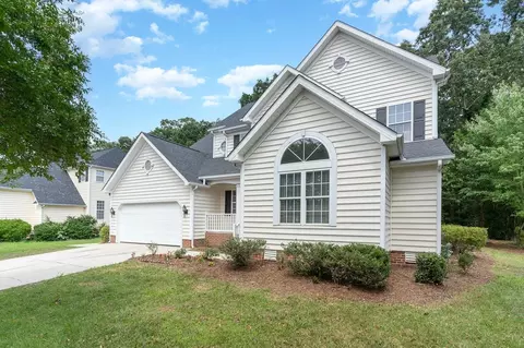 211 Stablegate Dr, Cary, NC 27513 photo 2