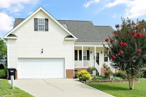 7600 Eagle Chase Dr, Willow Spring, NC 27592 photo 1