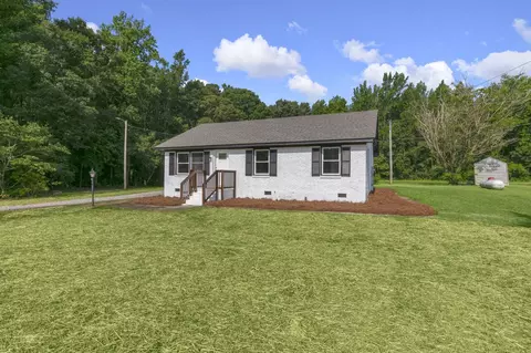7124 Huckleberry Dr, Lucama, NC 27851