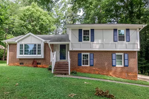 1306 Buckingham Rd, Garner, NC 27529