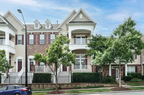 9221 Calabria Dr #111, Raleigh, NC 27617