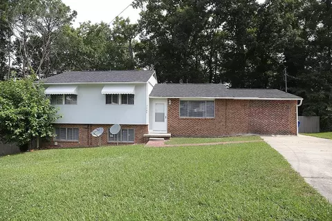 2000 Bowman Ln, Raleigh, NC 27610