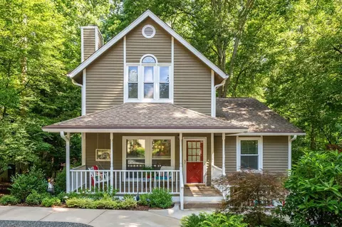406 Waterside Dr, Carrboro, NC 27510