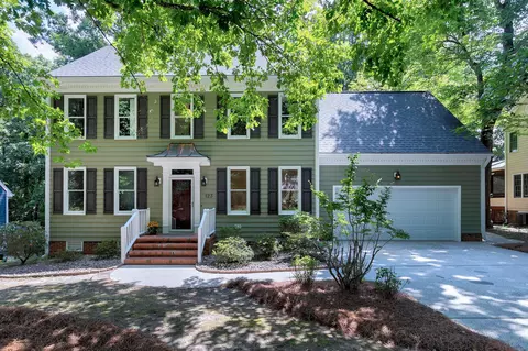 123 Southwold Dr, Cary, NC 27519