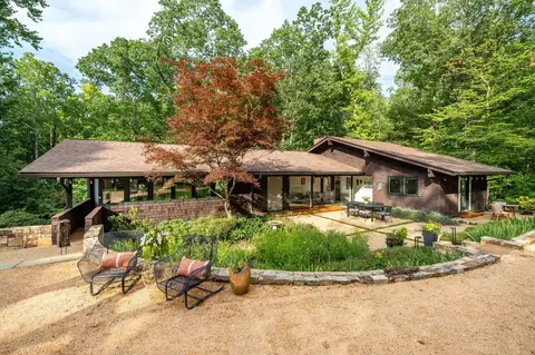1527 Pinecrest Rd, Durham, NC 27705