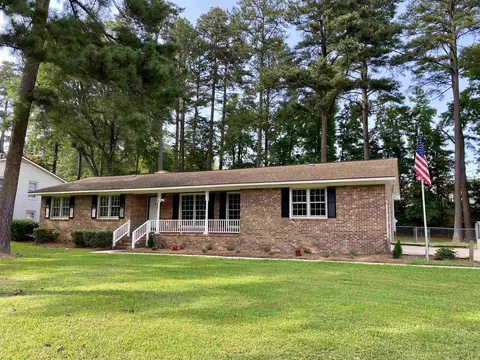 1254 Oakridge Ave, Henderson, NC 27536