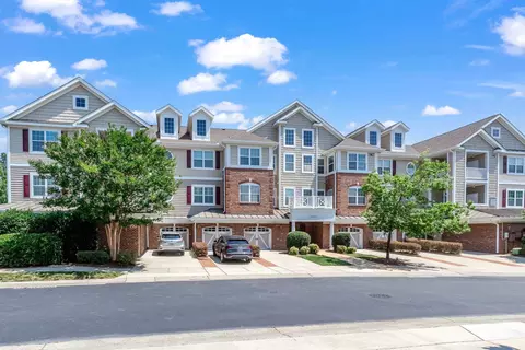 10510 Rosegate Ct #203, Raleigh, NC 27617