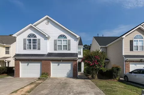 5229 Eagle Trace Dr, Raleigh, NC 27604