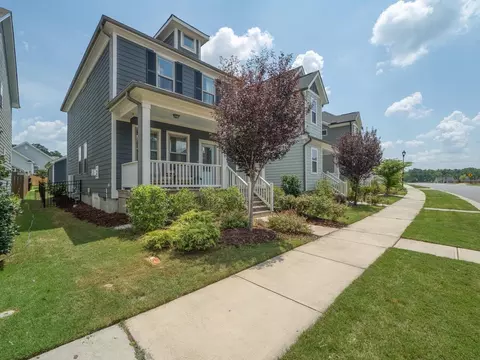 1320 Big Falls Dr, Wendell, NC 27591