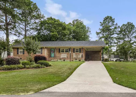 4842 Lakeview Rd, Elm City, NC 27822