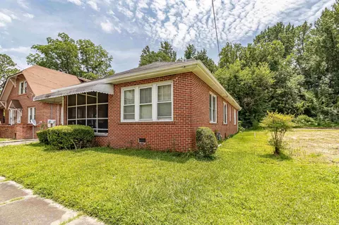 206 Glenwood Ave, Kinston, NC 28501