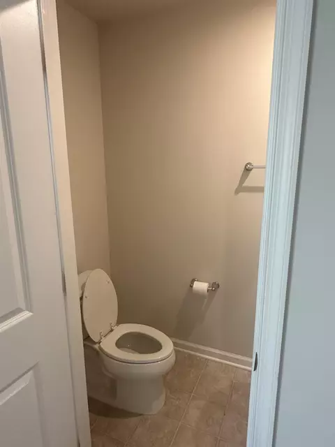 1026 Bent Willow Dr, Durham, NC 27704 photo 5