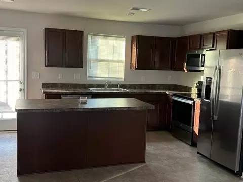 1026 Bent Willow Dr, Durham, NC 27704 photo 6