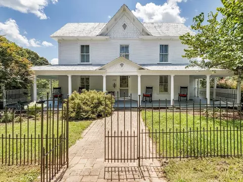 3981 Mclaurin Rd, Bear Creek, NC 27207