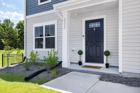 1111 Bridgewater Dr, Durham, NC 27704 photo 3