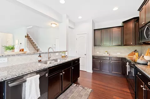 708 Poplar St, Durham, NC 27703 photo 7