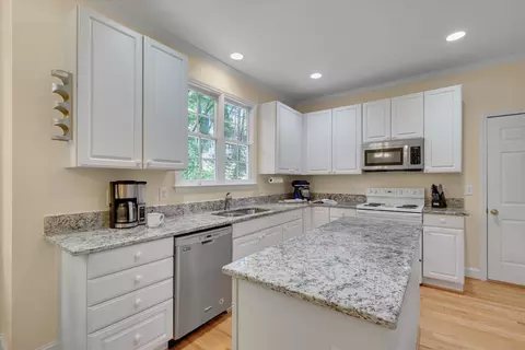 5208 Oakbrook Dr, Durham, NC 27713 photo 13