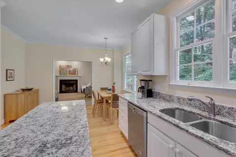 5208 Oakbrook Dr, Durham, NC 27713 photo 4