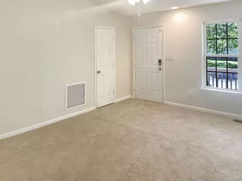 911 Alpha Dr, Durham, NC 27703 photo 3