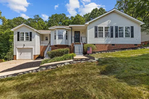 212 Crossfire Rd, Holly Springs, NC 27540