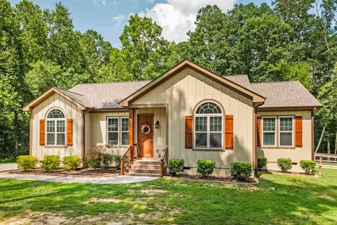 2126 Clements Dr, Durham, NC 27704 photo 1