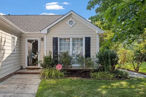 7 Spring Glen Ct, Durham, NC 27703
