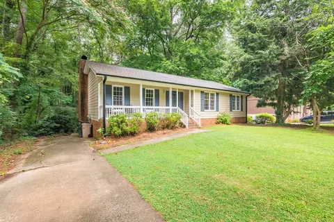 1321 Claymore Dr, Garner, NC 27529
