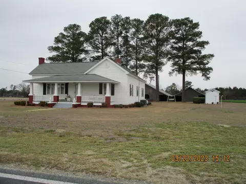2252 Fleet Cooper Rd, Roseboro, NC 28382