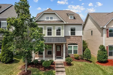 2049 Aventon Ln, Morrisville, NC 27560