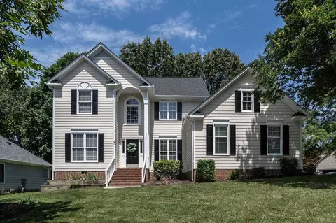 5300 Harrington Grove Dr, Raleigh, NC 27613