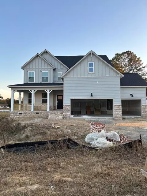 307 Castle Pond Way #HICKORY/E, Fuquay Varina, NC 27526
