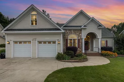 132 Townsend Dr, Clayton, NC 27527