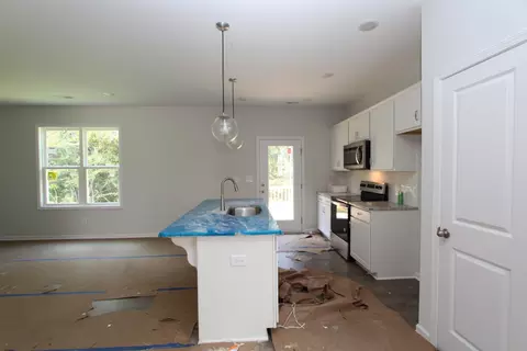 475 Sturgeon St, Smithfield, NC 27577 photo 4