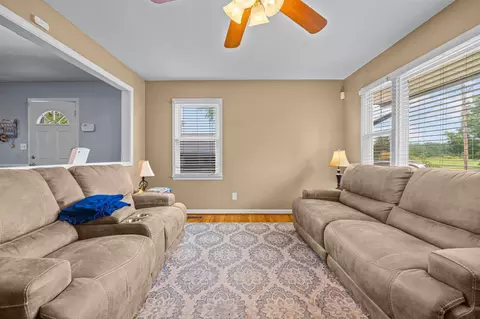 505 W C St, Erwin, NC 28339 photo 10