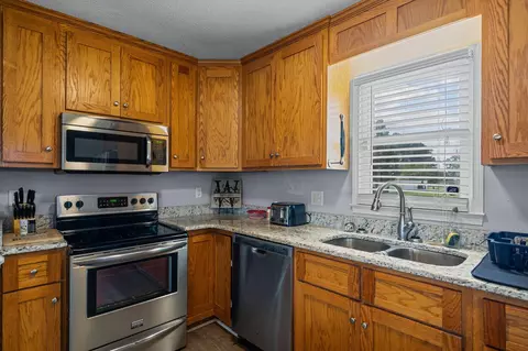 505 W C St, Erwin, NC 28339 photo 20