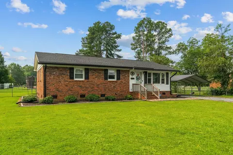 505 W C St, Erwin, NC 28339 photo 2