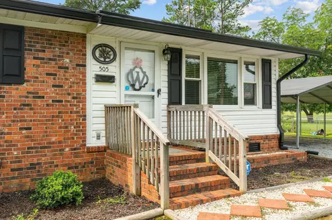 505 W C St, Erwin, NC 28339 photo 5