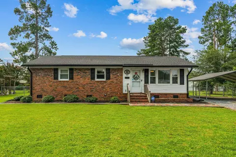 505 W C St, Erwin, NC 28339 photo 1