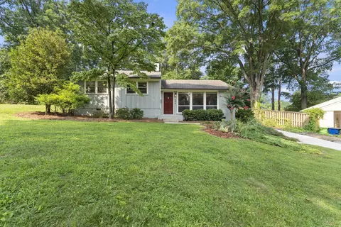 306 Acorn St, Raleigh, NC 27604