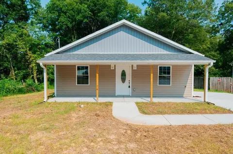 516 Gilmer St, Burlington, NC 27217