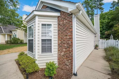 4609 Dolwick Dr, Durham, NC 27713 photo 3