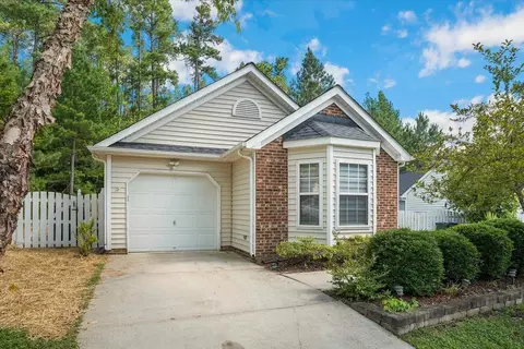 4609 Dolwick Dr, Durham, NC 27713 photo 2