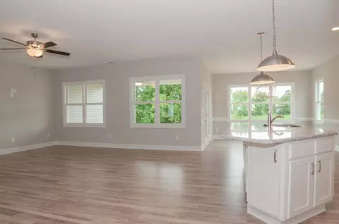 87 Cedarbrook Dr, Benson, NC 27504 photo 3