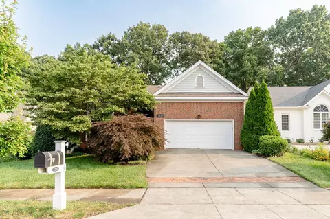 1220 Greystone Park Dr, Raleigh, NC 27615