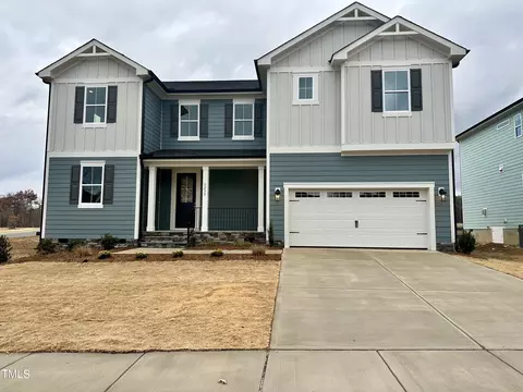 5232 Boylston Dr, Fuquay Varina, NC 27526