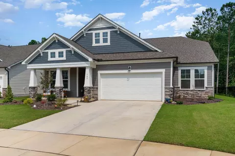 105 Darter St, Holly Springs, NC 27540