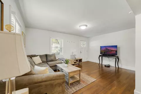 607 E Lavender Ave, Durham, NC 27704 photo 6