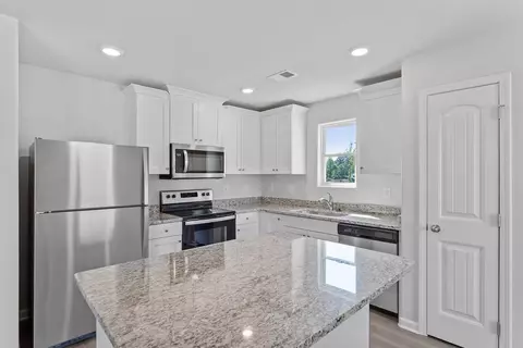 136 Barnsley Rd, Angier, NC 27501 photo 5